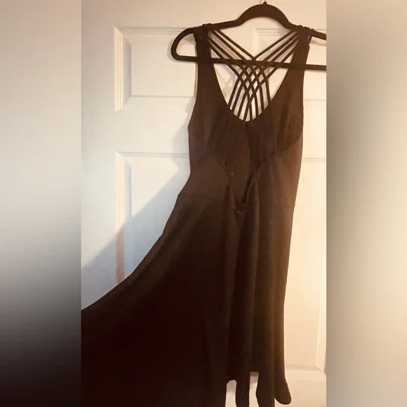 Cocktail Dress - Picture 2 of 4